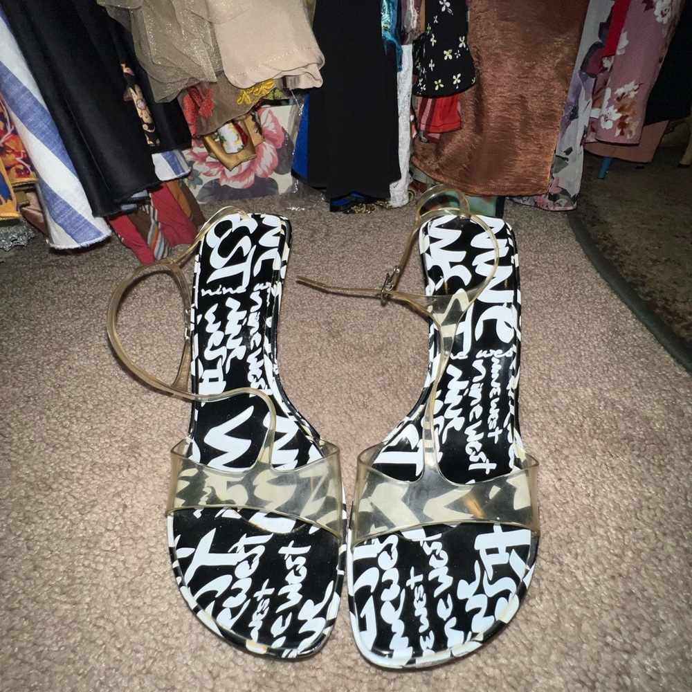 Vintage Y2K (rare) Nine West graffiti heels with clear strap and unique shape